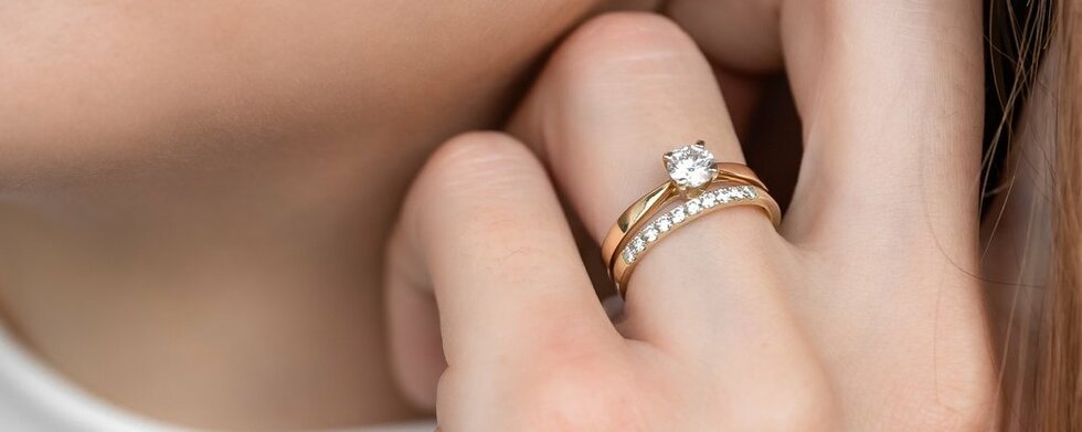 Na čo si dať pozor pri nákupe snubných prsteňov? 5 tipov a rád