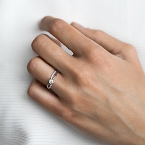 Zásnubný prsteň LOVE 095