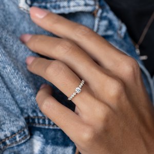Zásnubný prsteň LOVE 108