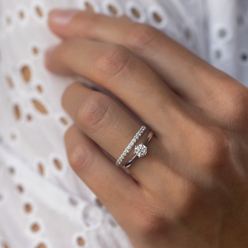 Zásnubný prsteň LOVE 089