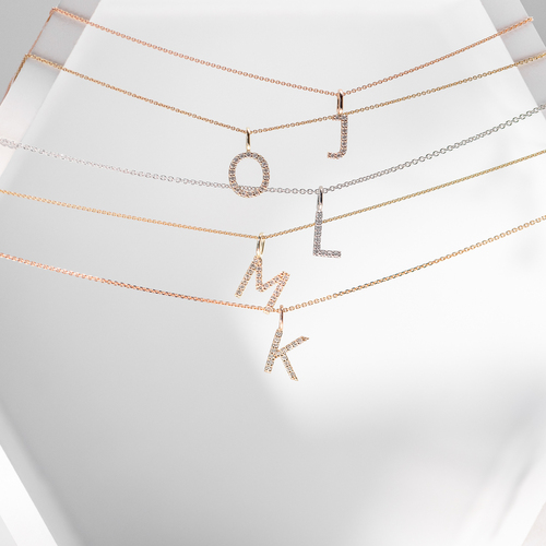 Prívesok Diamond Letter